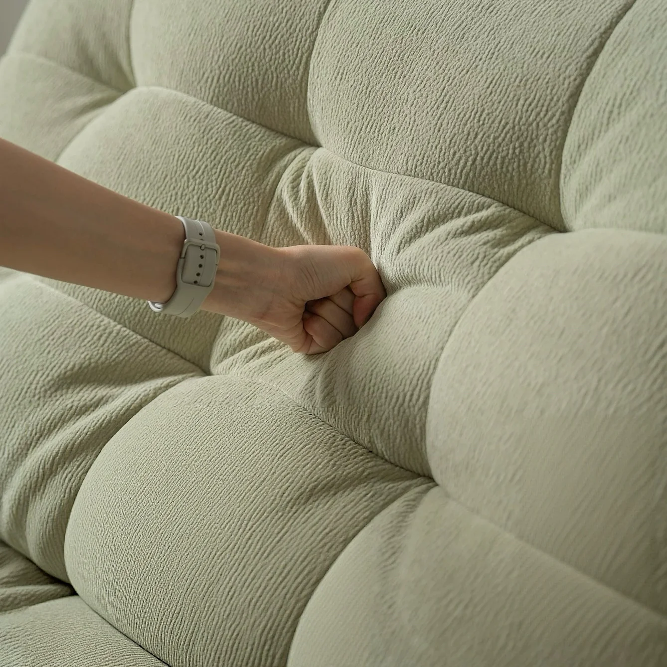 Benjamin Extendable Sofa - Image 7