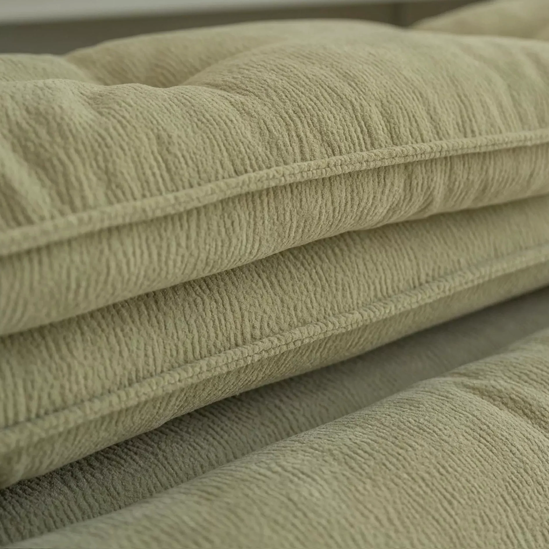 Benjamin Extendable Sofa - Image 8