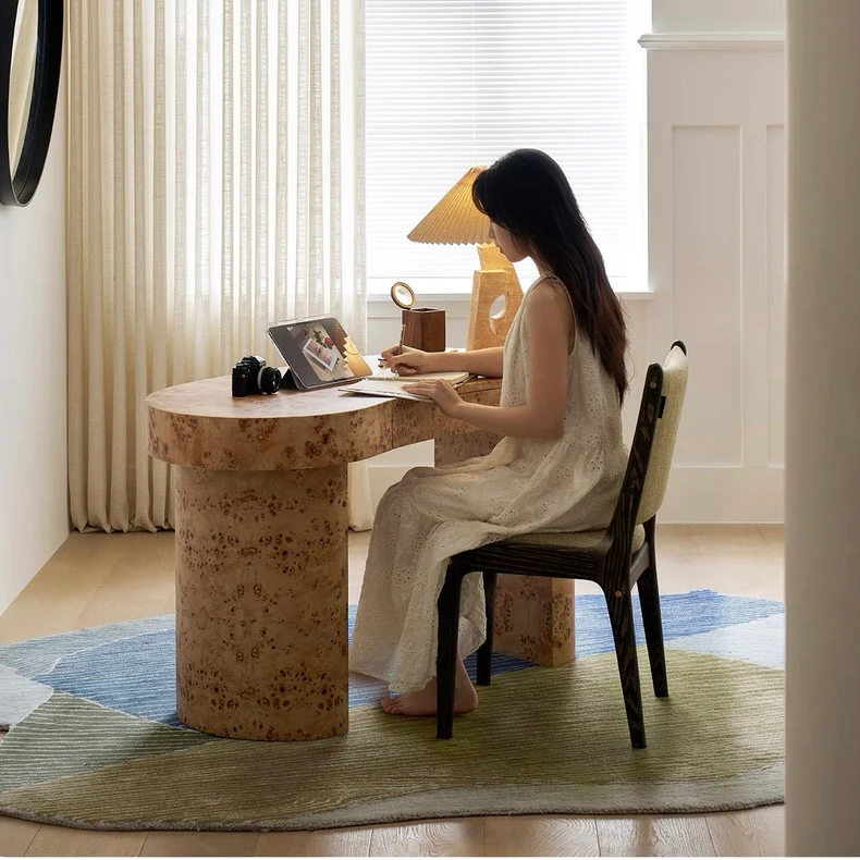 The Gigi Table - Image 11